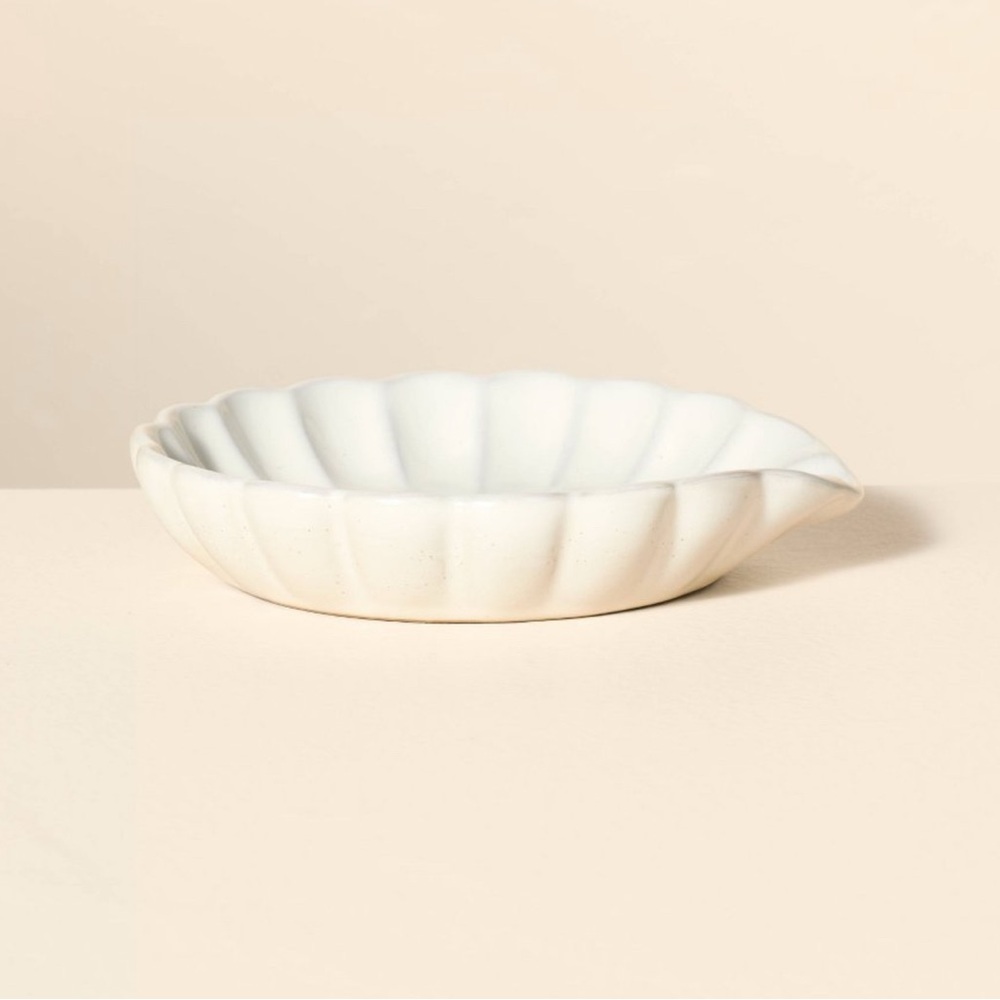 Hearth & Hand Scalloped Edge Stoneware Spoon Rest Cream with Magnolia NEW